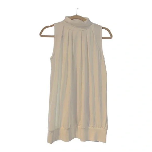 Zenana Sleeveless Mock-TurtleNeck Pleated Top with Waistband size Small NWOT - Picture 3 of 6